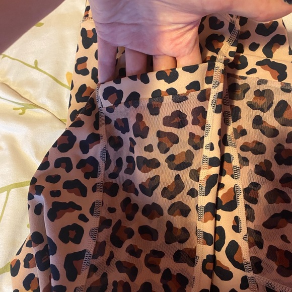 Fabletics two piece set - Picture 2 of 4